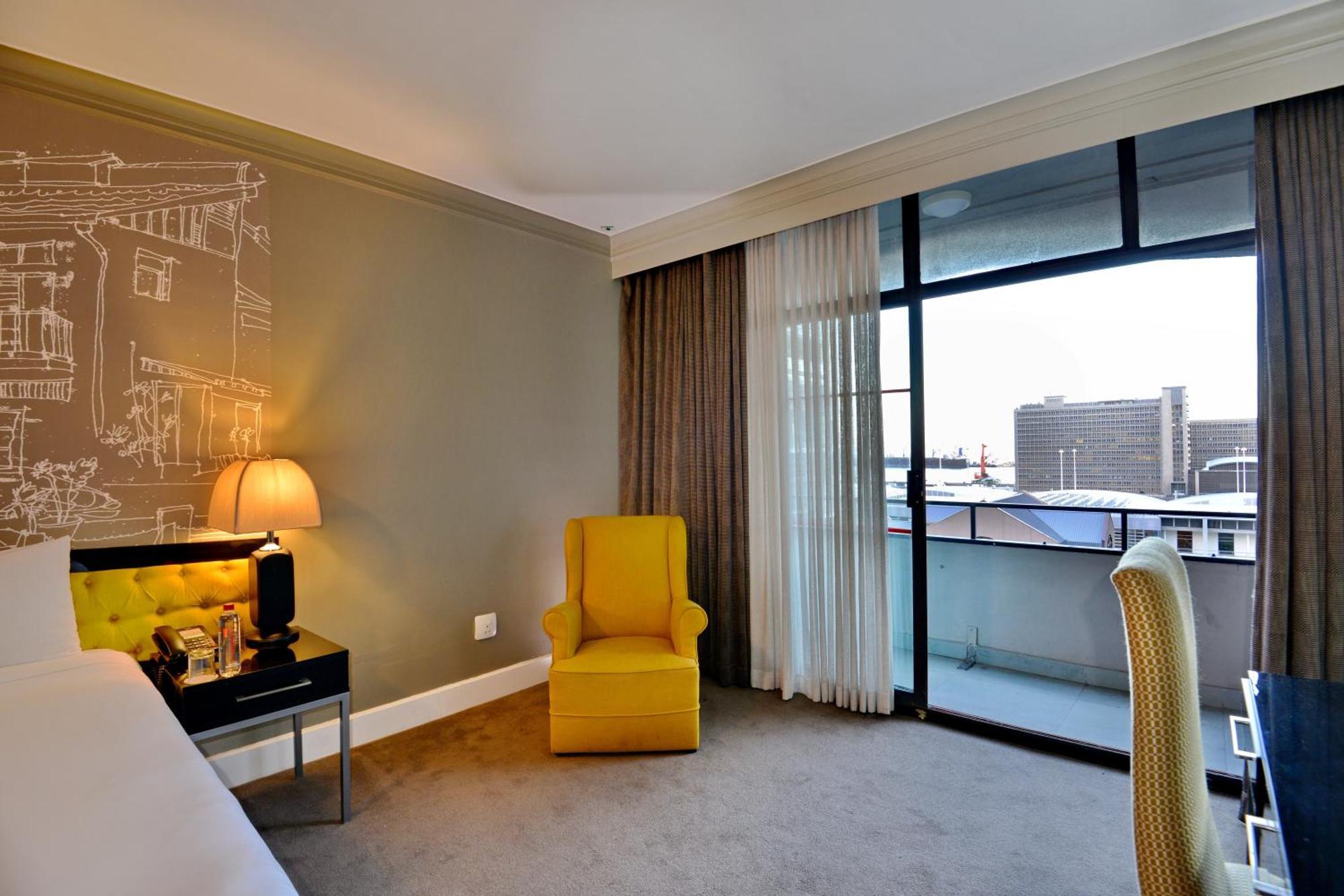 Hotel The Capetonian - Halal