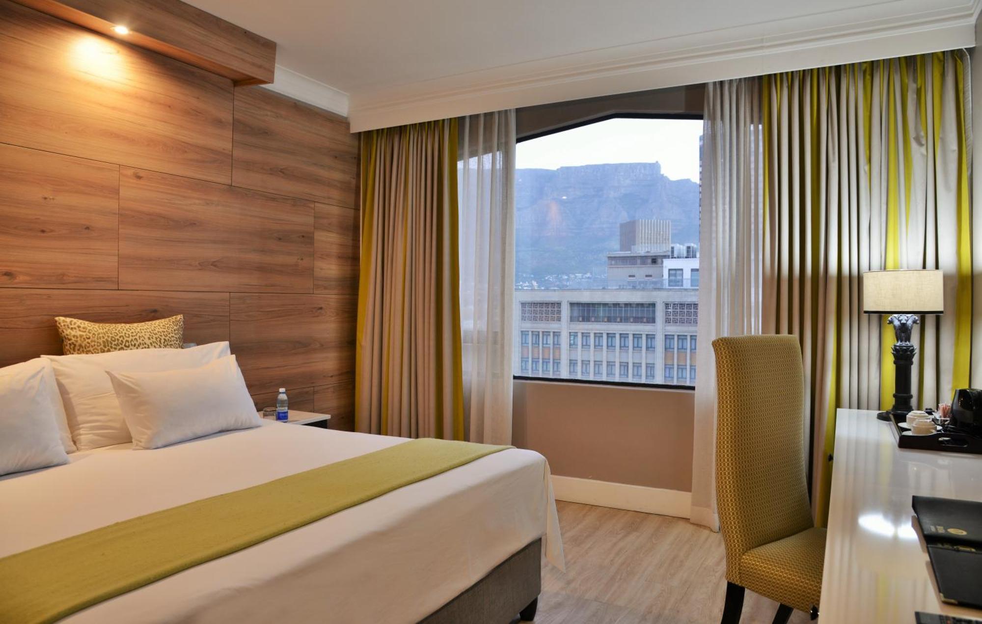 Hotel The Capetonian - Halal 4*